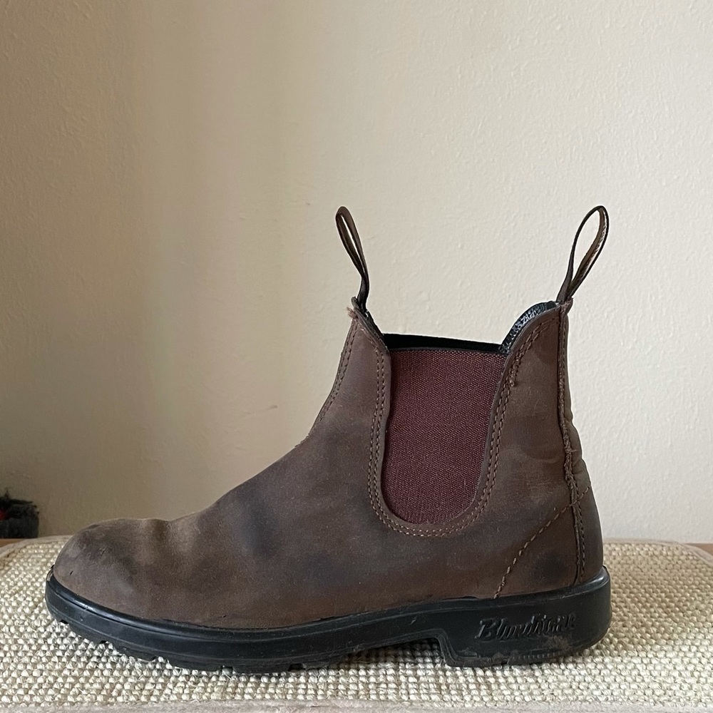 Blundstone boot light brown